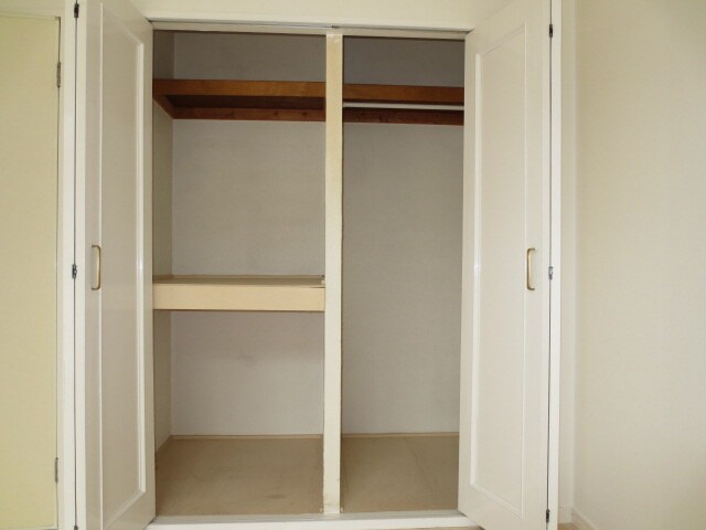 物件内観写真13　(収納)