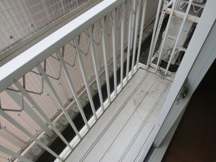 物件内観写真18　(室内からの展望)