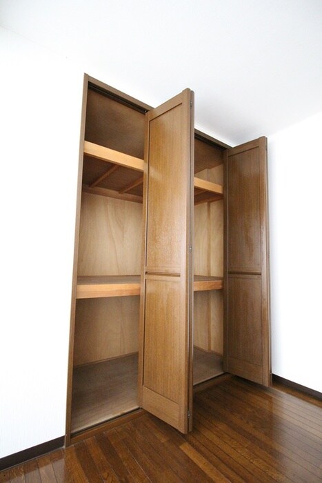 物件内観写真15　(収納)