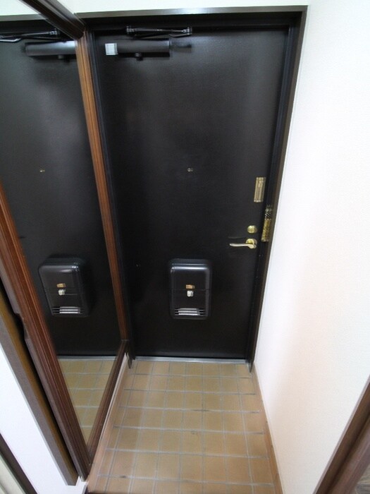 物件内観写真22　(玄関)