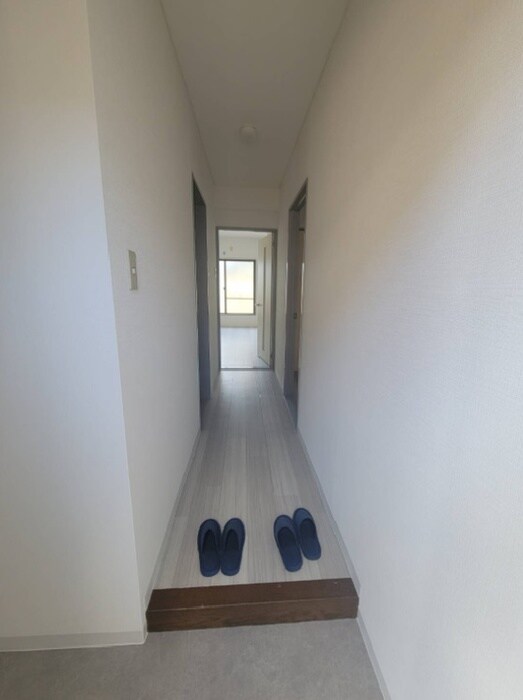 物件内観写真7　(廊下)