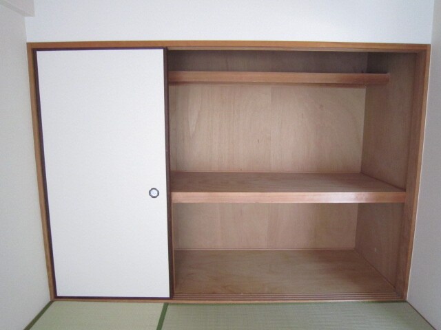 物件内観写真16　(収納)