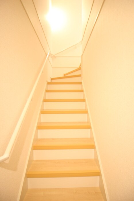 物件内観写真8　(廊下)