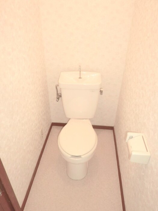 物件内観写真12　(トイレ)