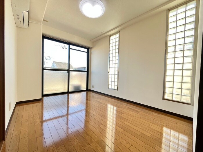 クリタビルの居室