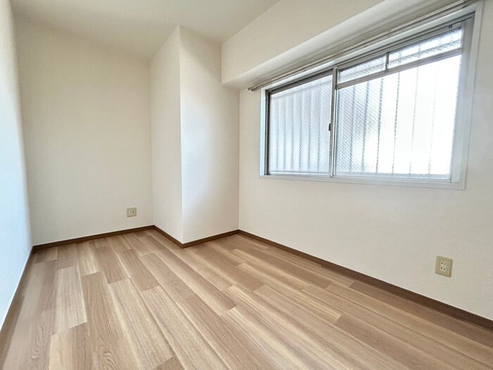 物件内観写真15　(居室)