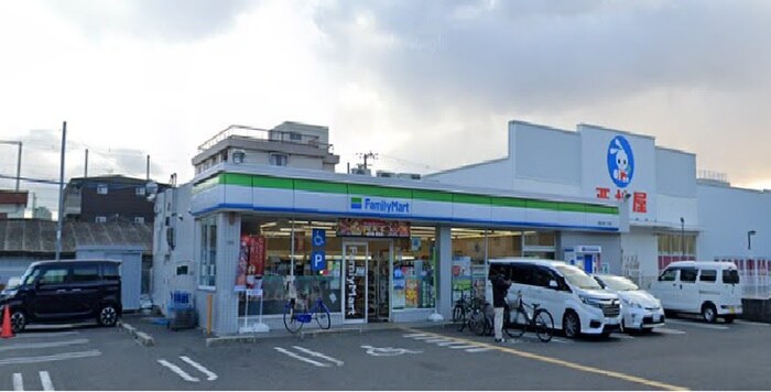 ファミリーマート
