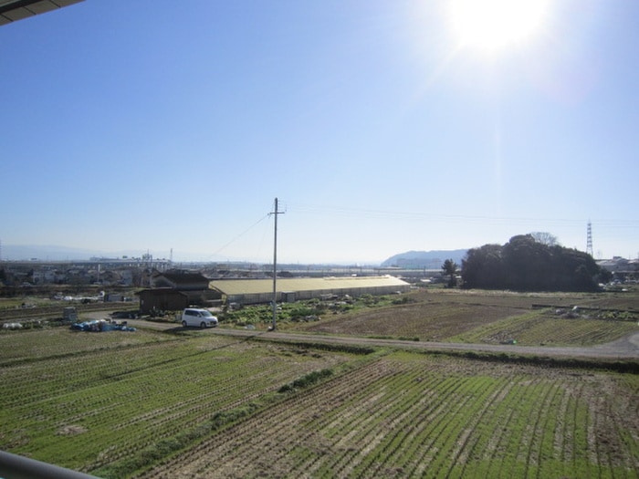 物件内観写真17　(室内からの展望)