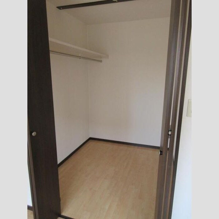 物件内観写真8　(収納)