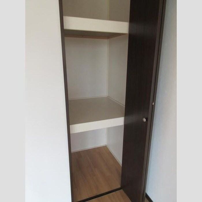 物件内観写真9　(収納)