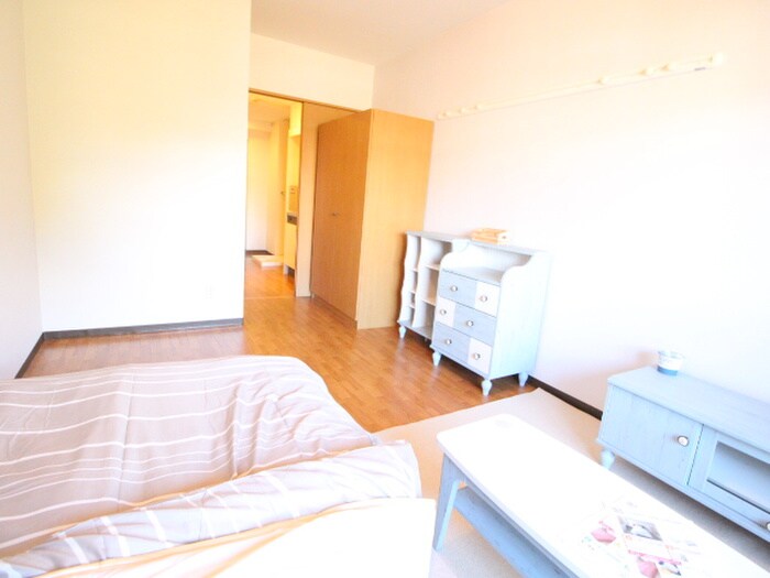 物件内観写真10　(居室)