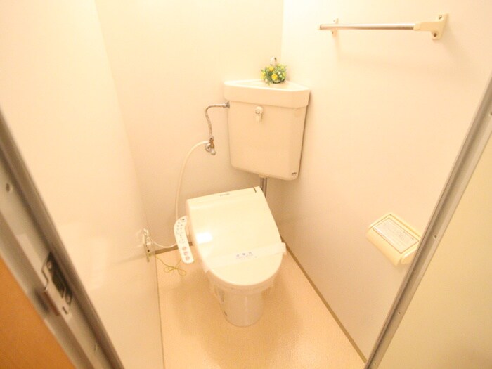 物件内観写真15　(トイレ)