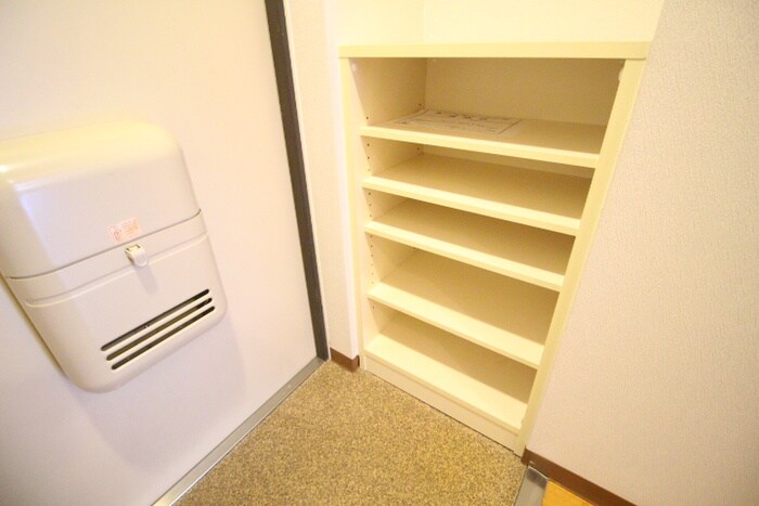 物件内観写真17　(靴箱)