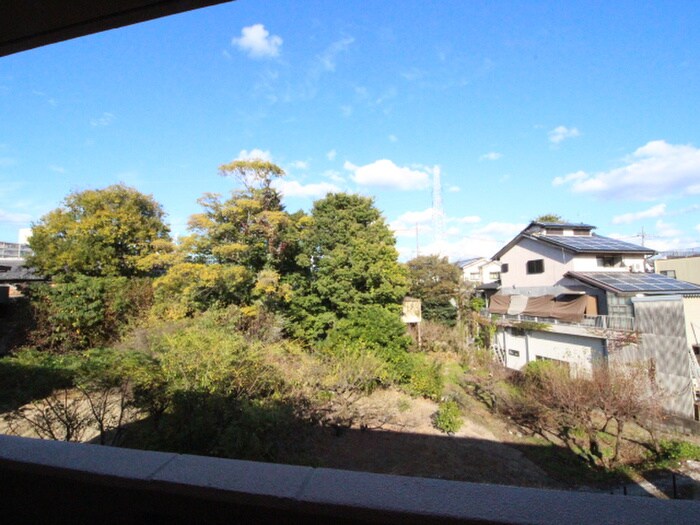 物件内観写真21　(室内からの展望)