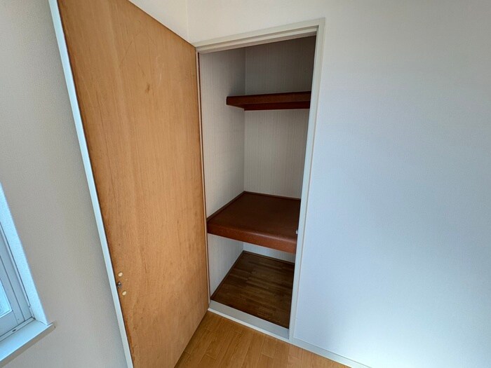 物件内観写真15　(収納)