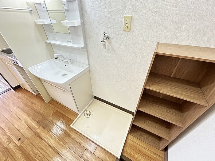 物件内観写真21　(洗濯機置場)