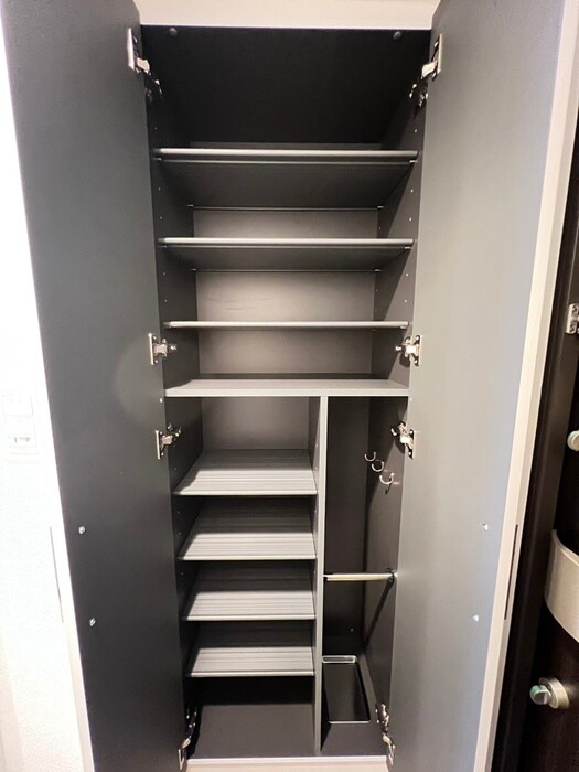 物件内観写真2　(靴箱)