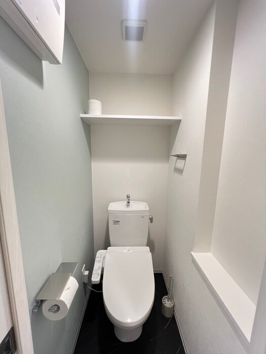 物件内観写真8　(トイレ)