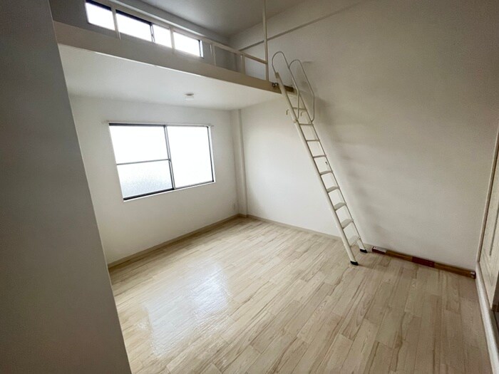 物件内観写真7　(居室)