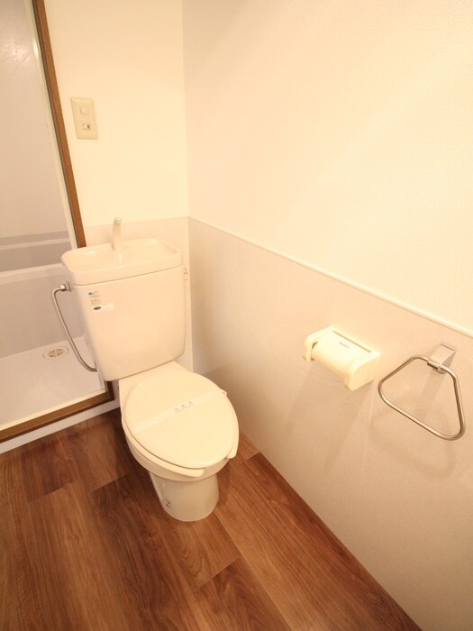 物件内観写真11　(トイレ)