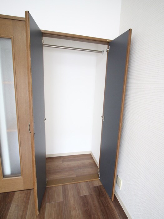 物件内観写真15　(収納)
