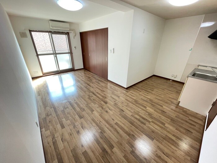 物件内観写真6　(居室)