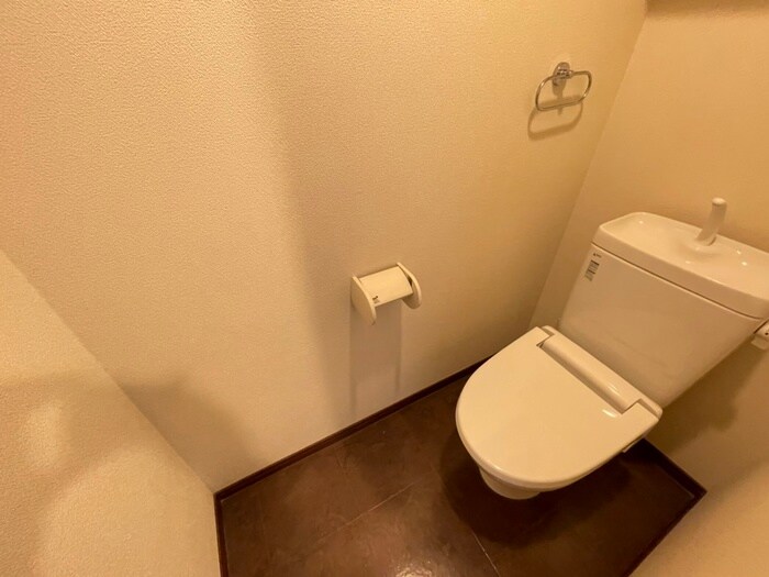 物件内観写真13　(トイレ)