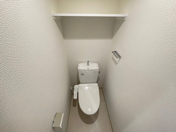 物件内観写真14　(トイレ)