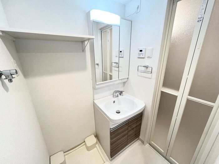 物件内観写真6　(洗面)