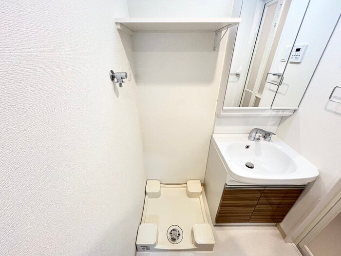 物件内観写真7　(洗濯機置場)