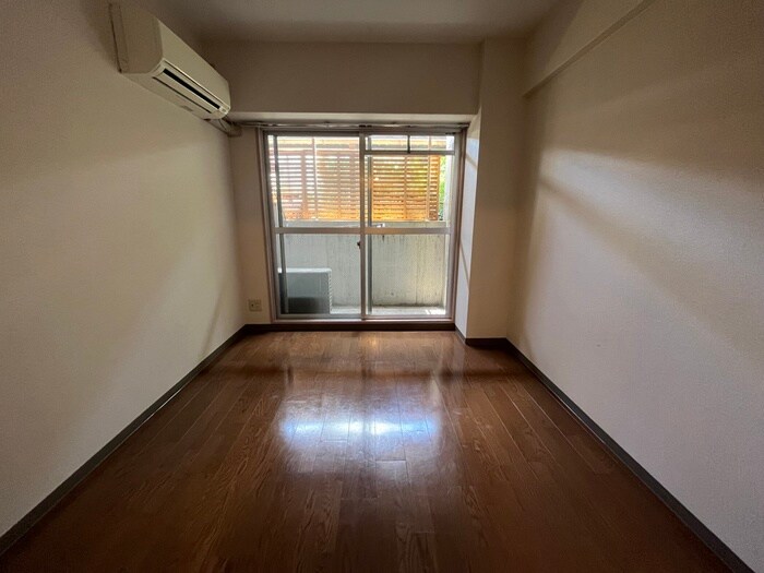 物件内観写真12　(居室)