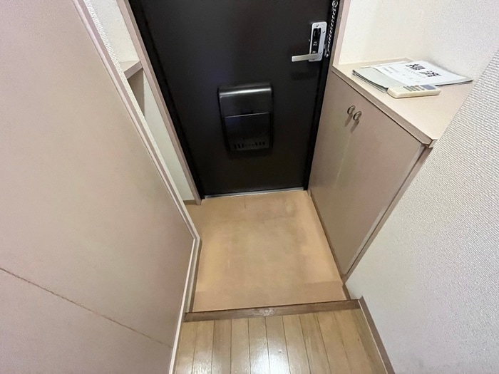 物件内観写真15　(玄関)