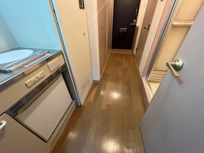 物件内観写真17　(廊下)