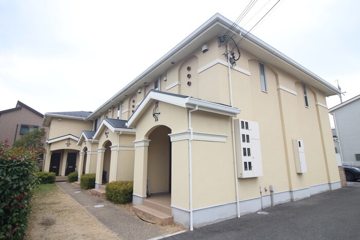 物件外観写真2　(外観写真)