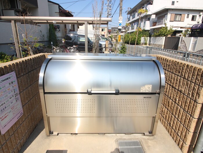 物件外観写真4　(建物設備)