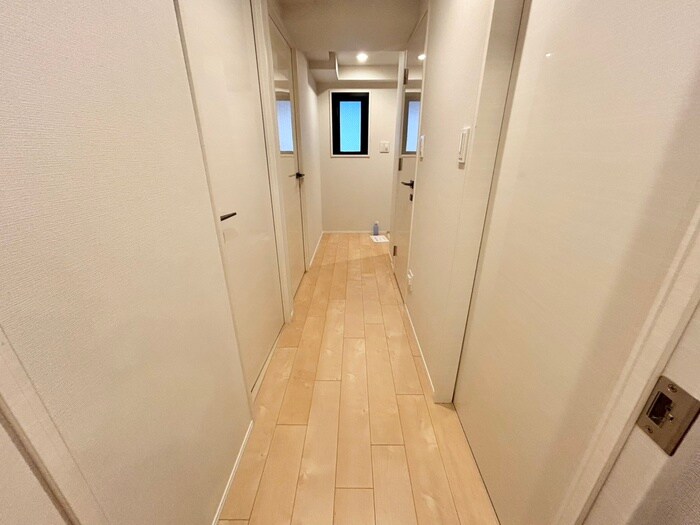 物件内観写真19　(廊下)