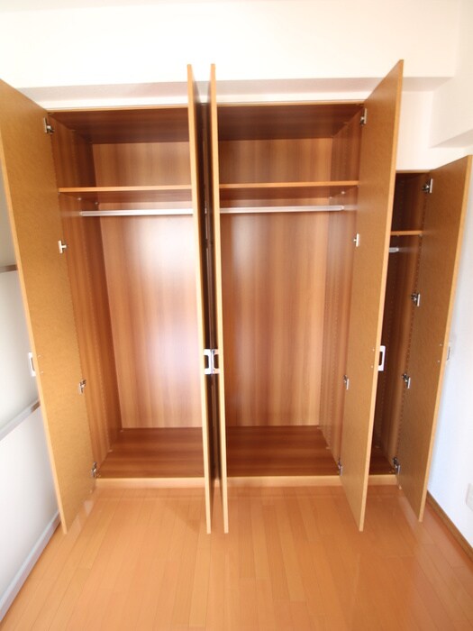 物件内観写真10　(収納)