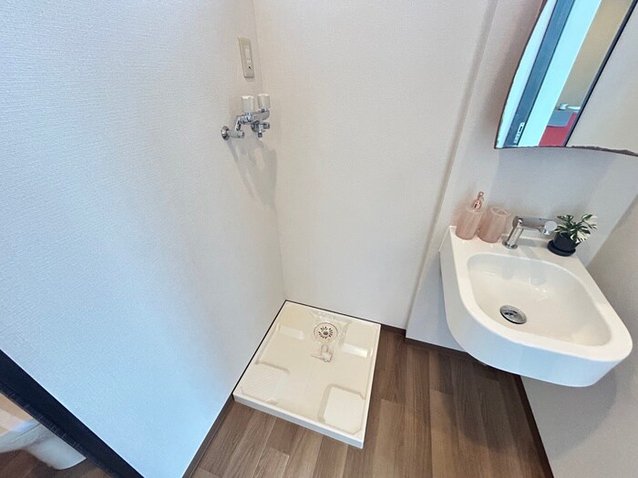 物件内観写真15　(洗濯機置場)