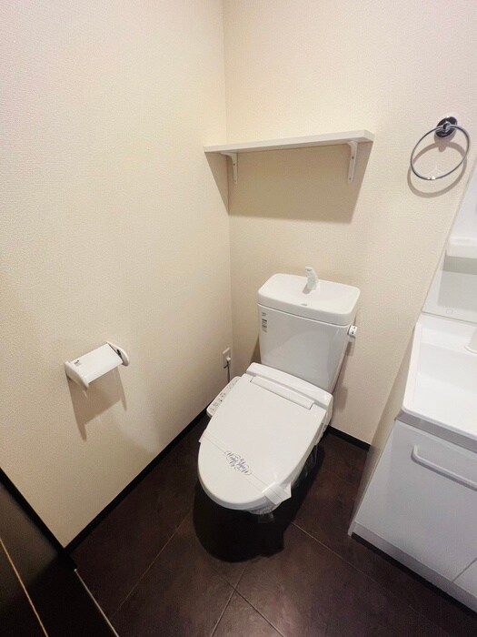 物件内観写真9　(トイレ)