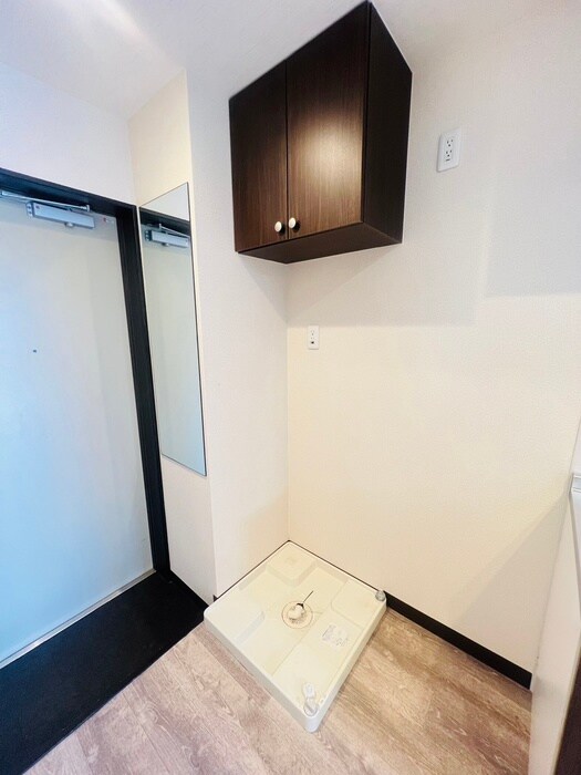 物件内観写真17　(洗濯機置場)