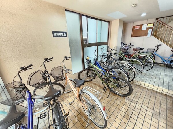 駐輪場