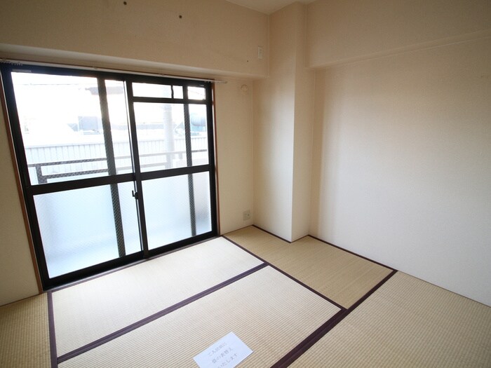 物件内観写真9　(居室)