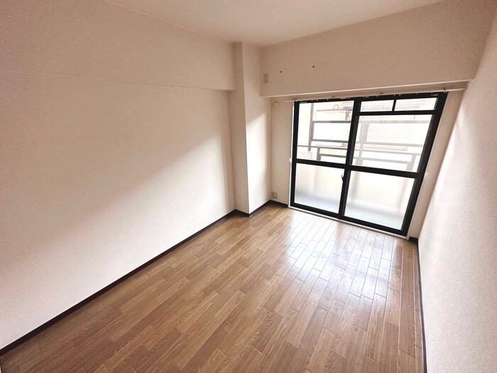 物件内観写真10　(居室)