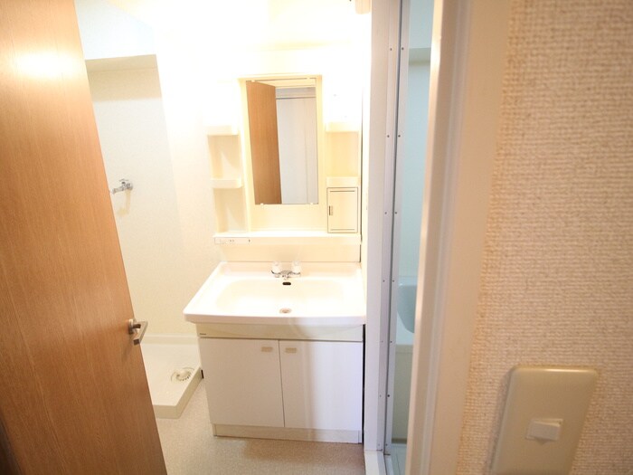 物件内観写真11　(洗面)