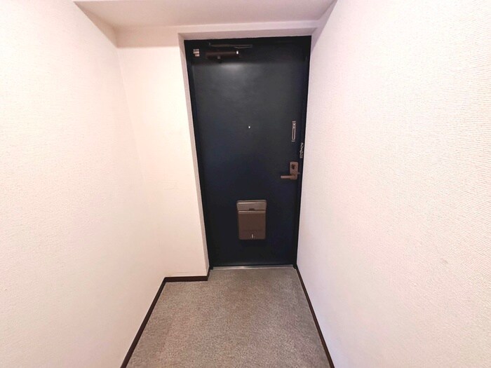 物件内観写真15　(玄関)