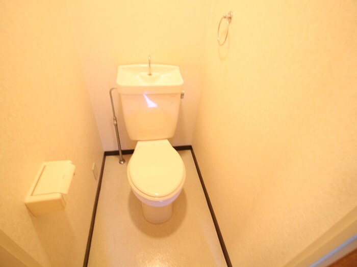 物件内観写真15　(トイレ)