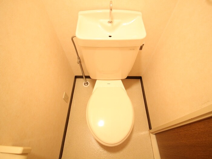 物件内観写真16　(トイレ)