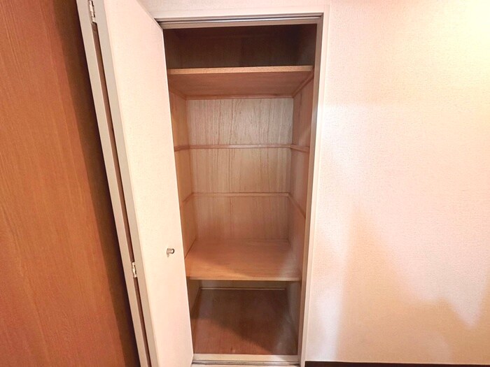物件内観写真20　(収納)