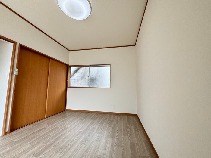 物件内観写真8　(居室)