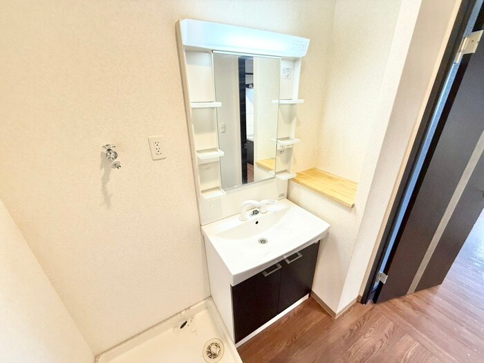 物件内観写真13　(洗面)